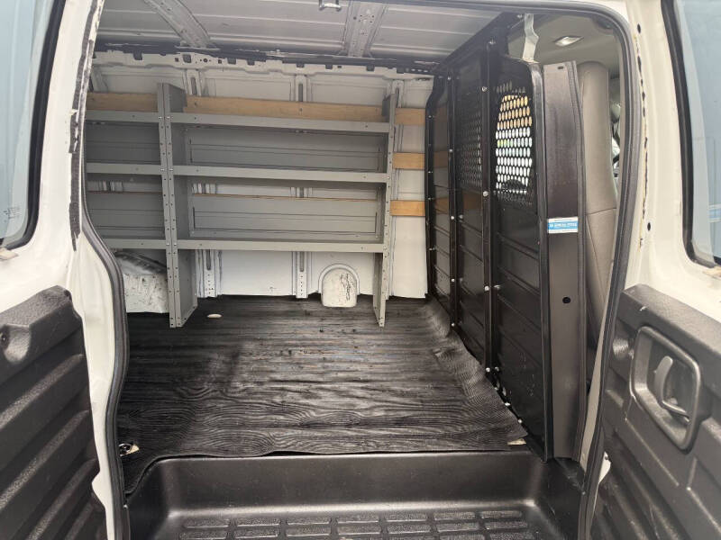 2018 GMC Savana 2500