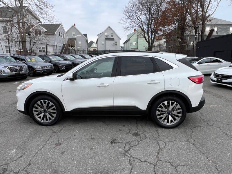 2020 Ford Escape Hybrid Titanium