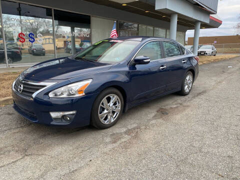 2013 Nissan Altima for sale at Carz Unlimited in Richmond VA