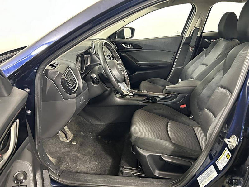 2015 Mazda MAZDA3 i Touring