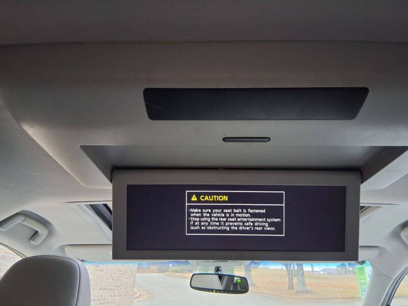 2013 Toyota Sienna XLE 7-Passenger