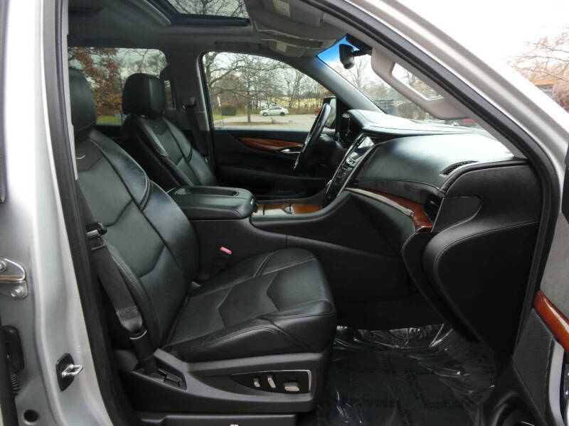 2015 Cadillac Escalade ESV Luxury