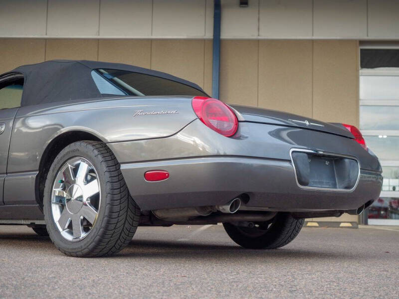 2003 Ford Thunderbird