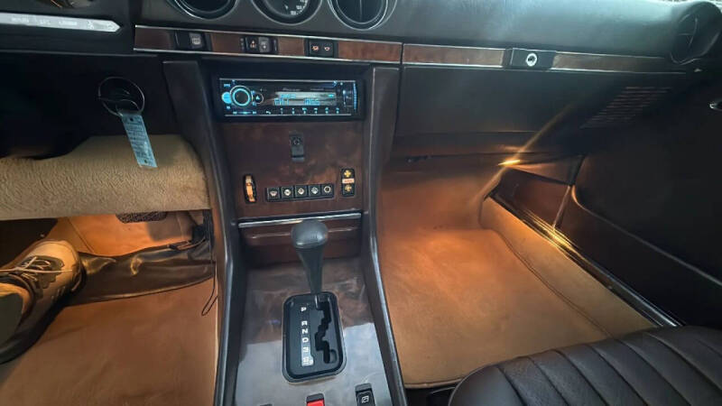 1986 Mercedes-Benz 560-Class 560 SL