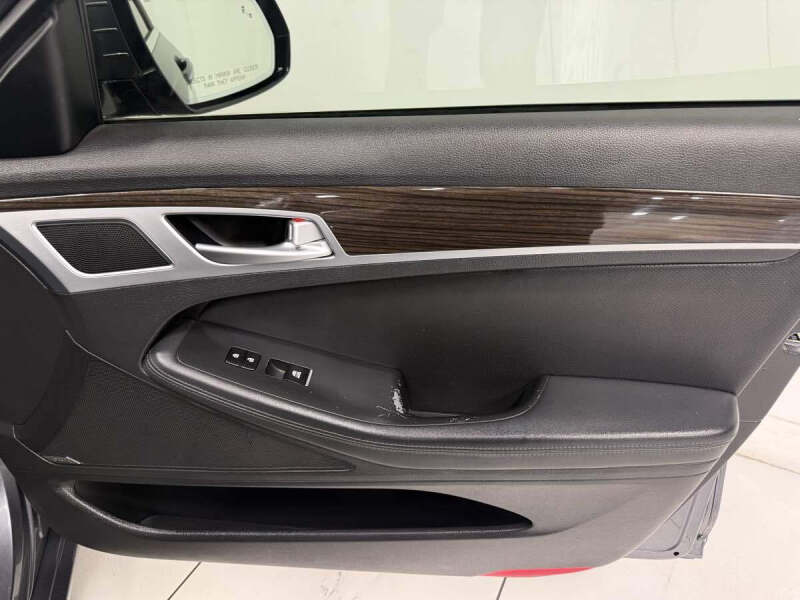 2015 Hyundai Genesis