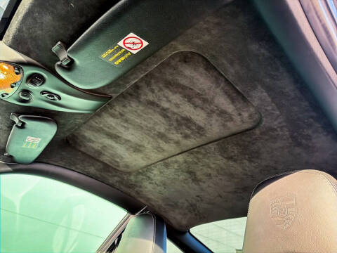 2005 Porsche 911 Carrera