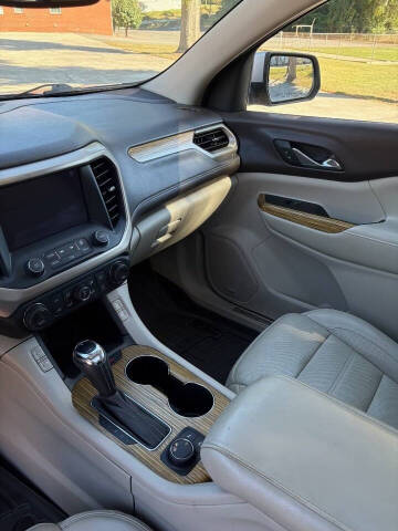 2017 GMC Acadia Denali