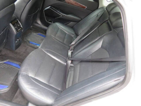 2018 Kia Cadenza Technology