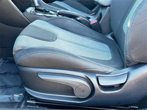 2019 Hyundai Veloster