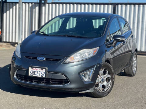 2011 Ford Fiesta SES