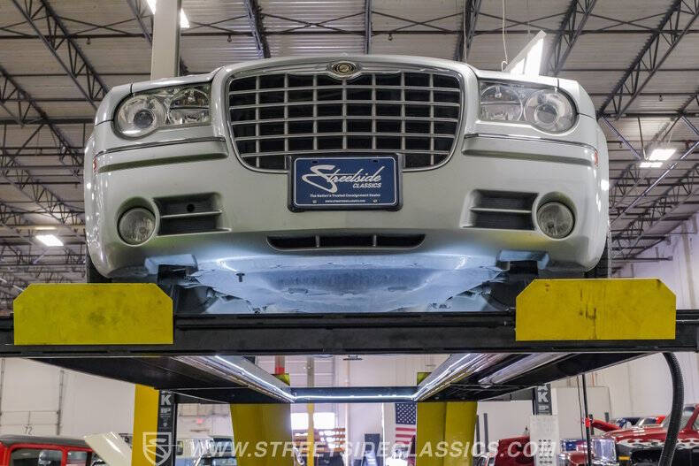 2005 Chrysler 300 C