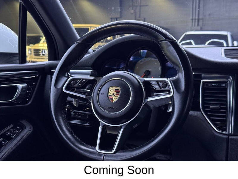 2017 Porsche Macan S