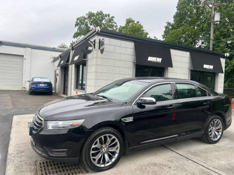 2018 Ford Taurus Limited