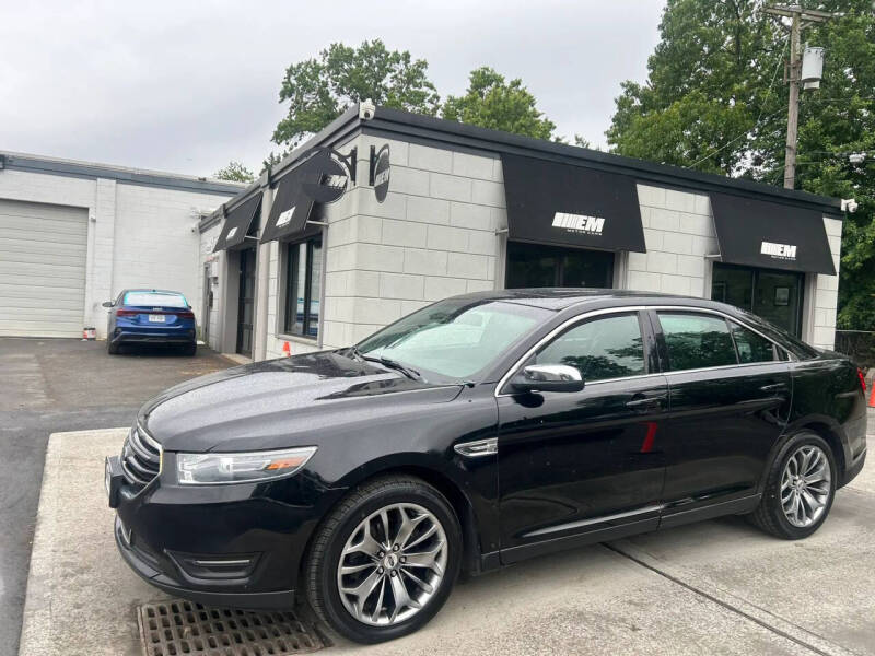 2018 Ford Taurus Limited
