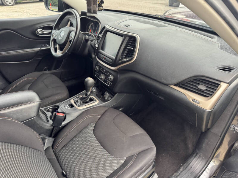 2016 Jeep Cherokee Latitude