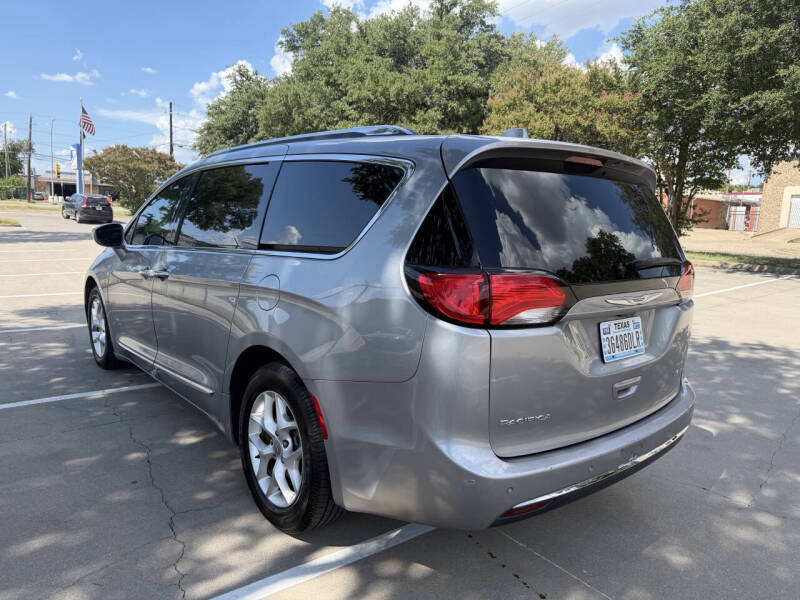 2020 Chrysler Pacifica Limited