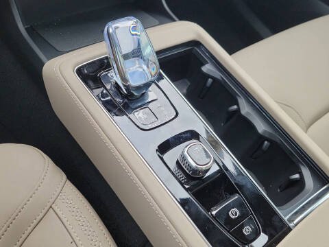 2026 Volvo XC90 B6 Plus 6P