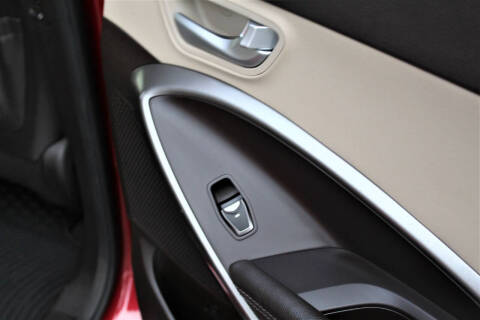 2018 Hyundai Santa Fe SE