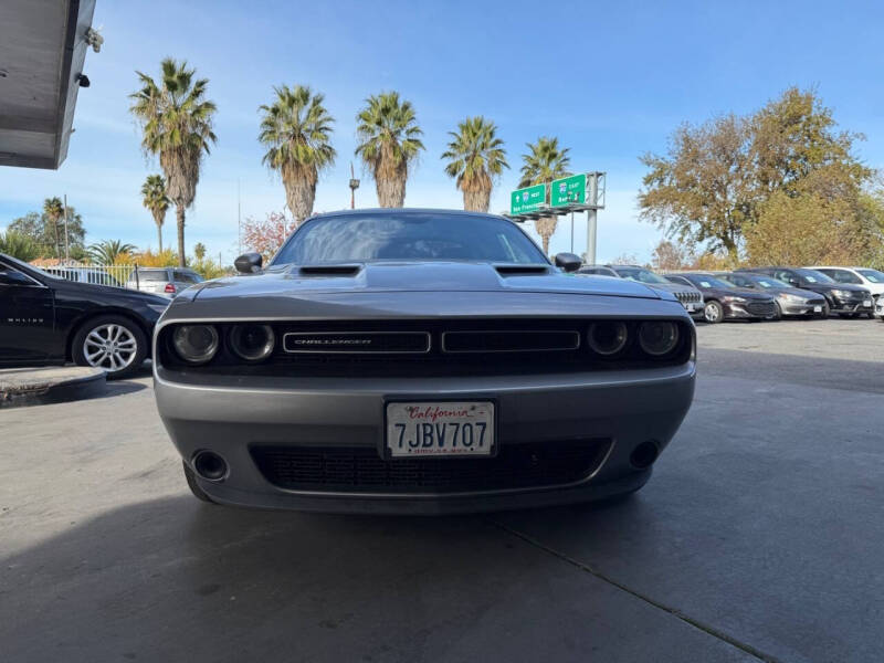 2015 Dodge Challenger SXT