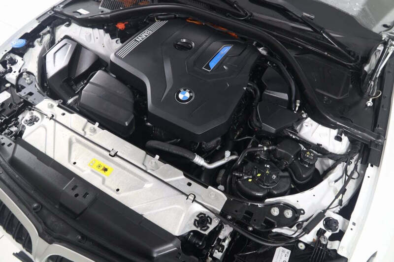 2023 BMW 3 Series 330e xDrive