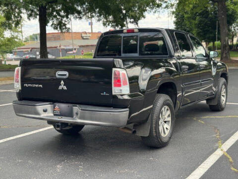 2008 Mitsubishi Raider LS