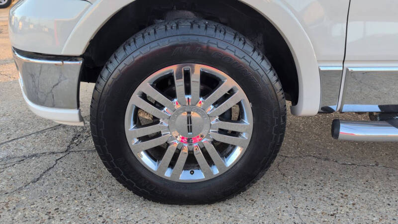 2008 Lincoln Mark LT