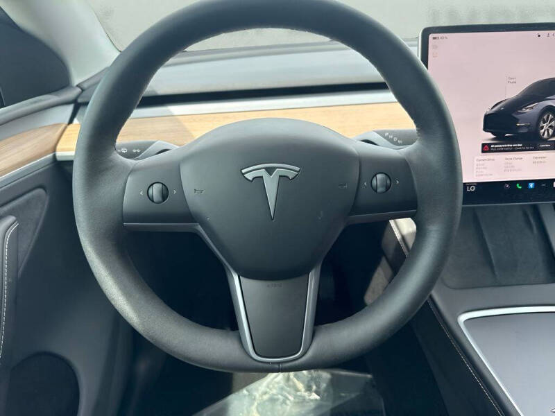 2024 Tesla Model Y Long Range