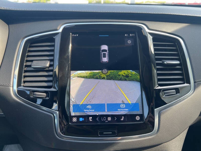 2023 Volvo XC90 Recharge T8 Ultimate Bright Theme 7P