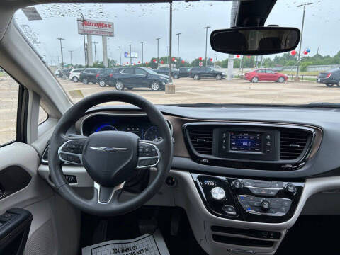 2017 Chrysler Pacifica Touring