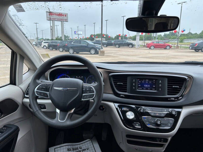 2017 Chrysler Pacifica Touring