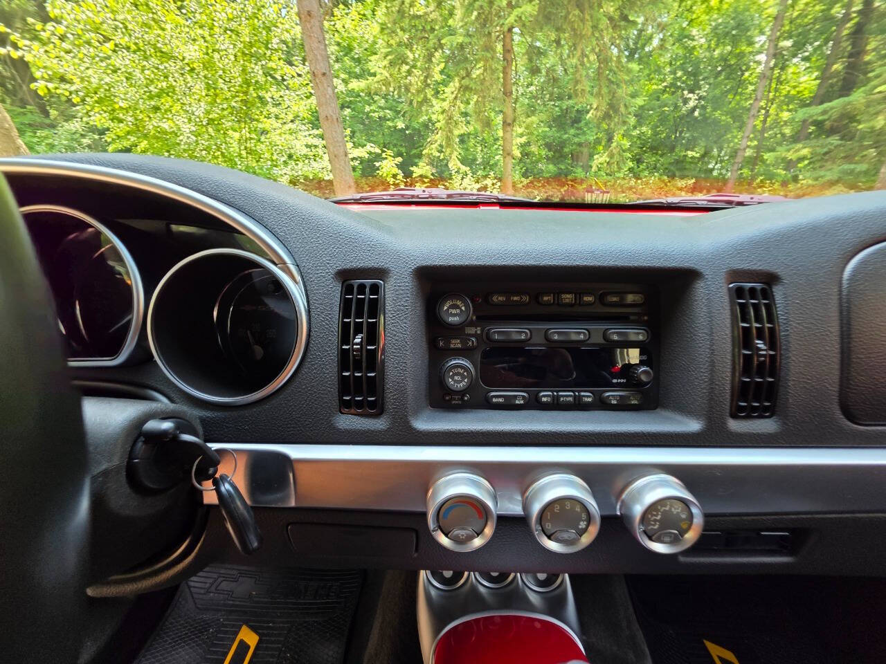 2004 Chevrolet SSR 157