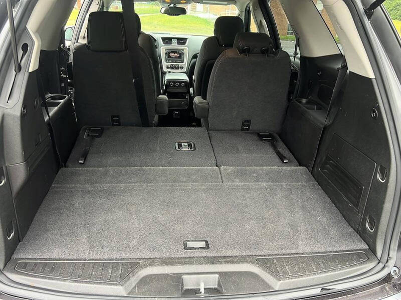 2015 GMC Acadia SLE-2