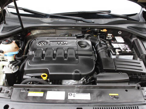 2015 Volkswagen Passat 2.0L TDI SE