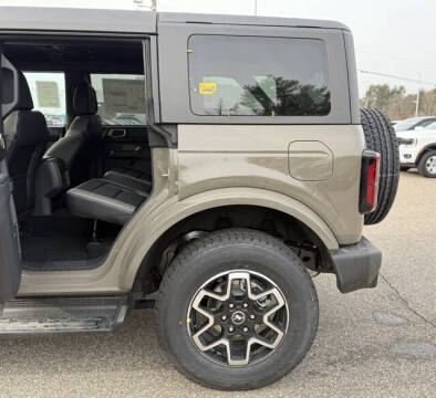 2025 Ford Bronco Outer Banks