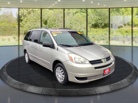 2005 Toyota Sienna for sale at Autoplex MKE in Milwaukee WI