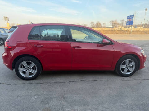 2017 Volkswagen Golf TSI S