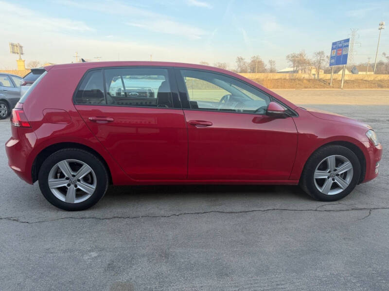 2017 Volkswagen Golf TSI S