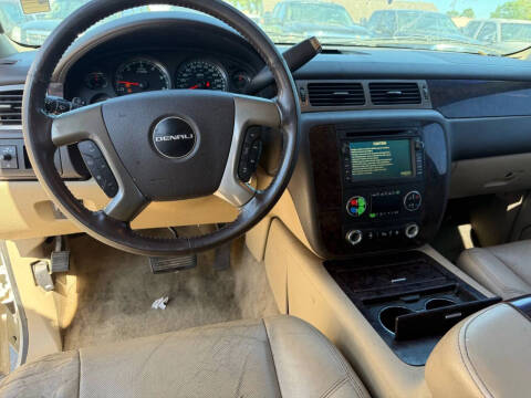 2011 GMC Yukon Denali