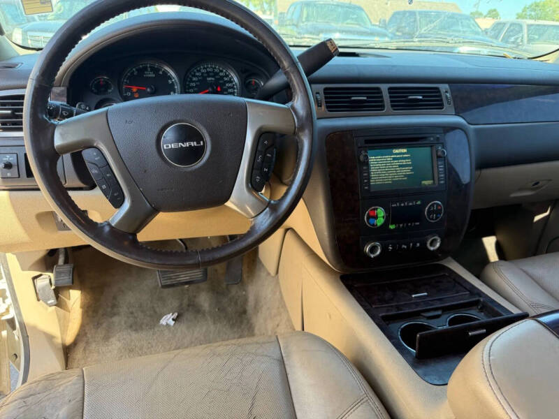 2011 GMC Yukon Denali