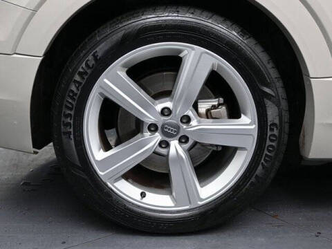 2019 Audi e-tron quattro Premium Plus