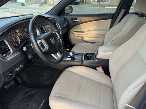 2013 Dodge Charger SXT