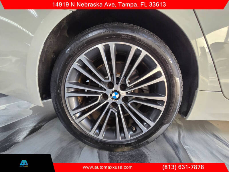 2017 BMW 5 Series 530i