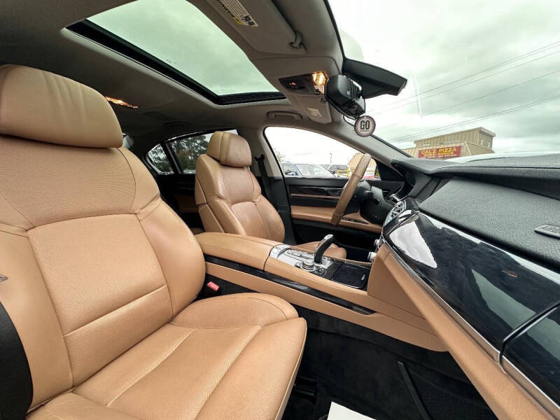 2010 BMW 7 Series 750Li xDrive