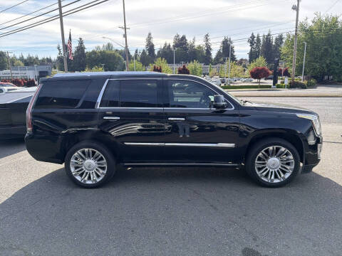 2018 Cadillac Escalade Platinum