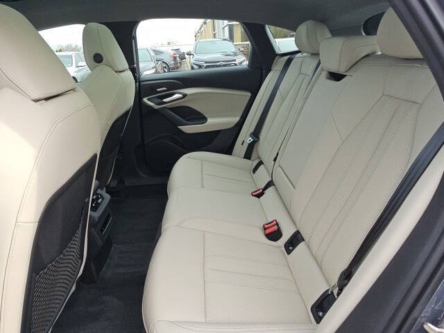 2025 Audi A6 Sportback e-tron quattro Prestige