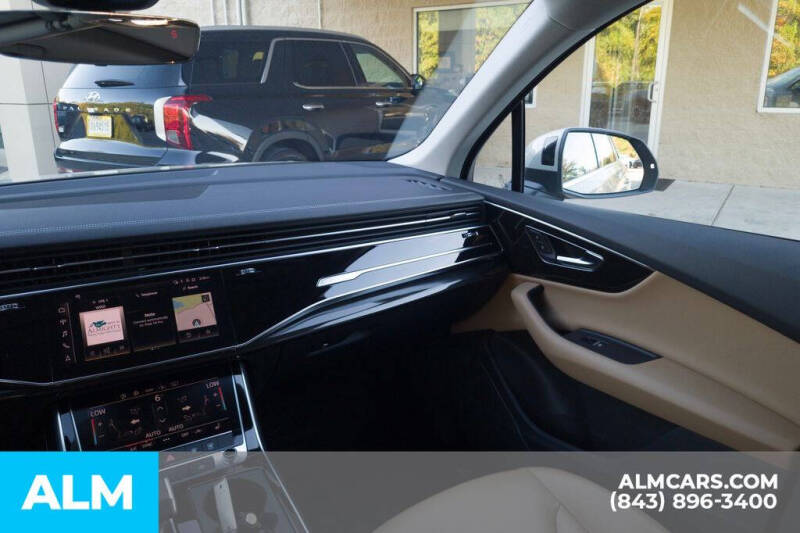 2024 Audi Q7 quattro Premium 45 TFSI