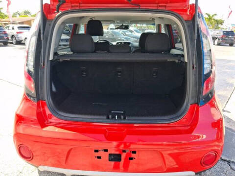 2019 Kia Soul +