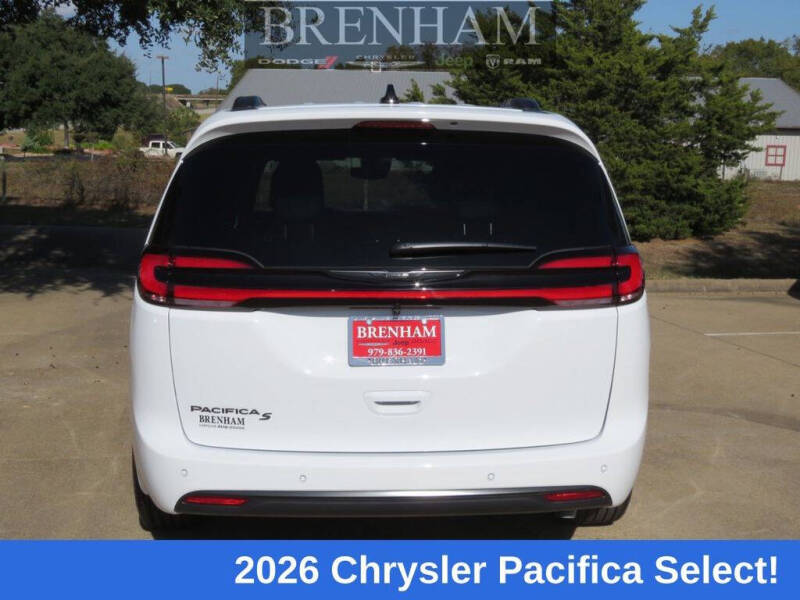 2026 Chrysler Pacifica Select