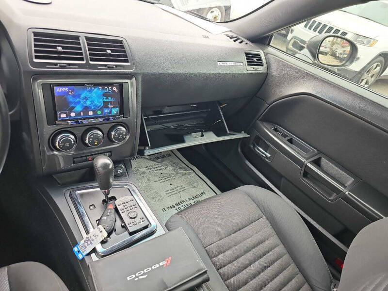 2014 Dodge Challenger SXT