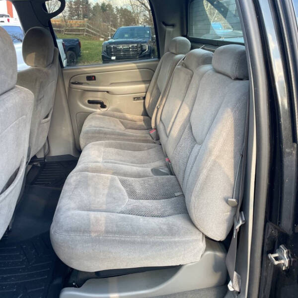 2005 Chevrolet Avalanche 1500 LS